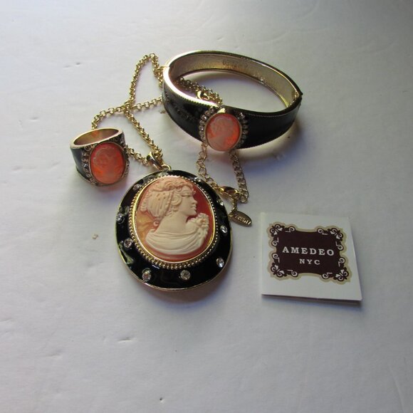 Dazzling Cameo Jewelry Set Amadeo NYC for HSN - Picture 2 of 16
